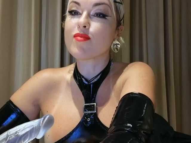 KateDarkstar live cam