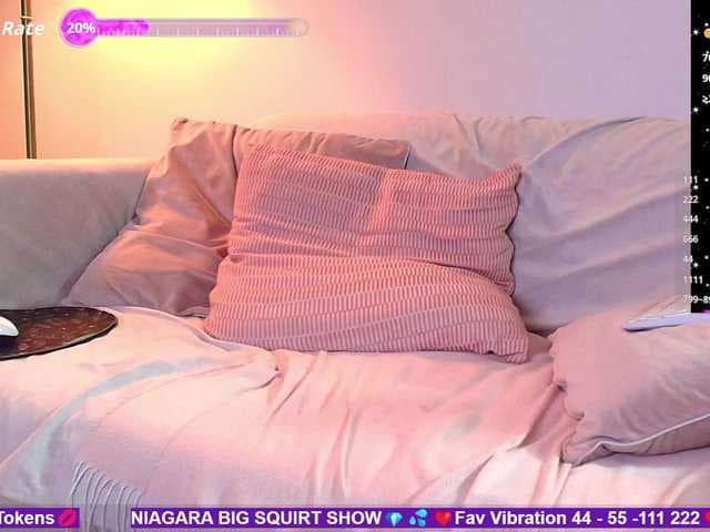 SallyeLeins live cam