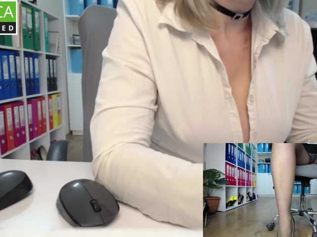 passionate_blonde live cam