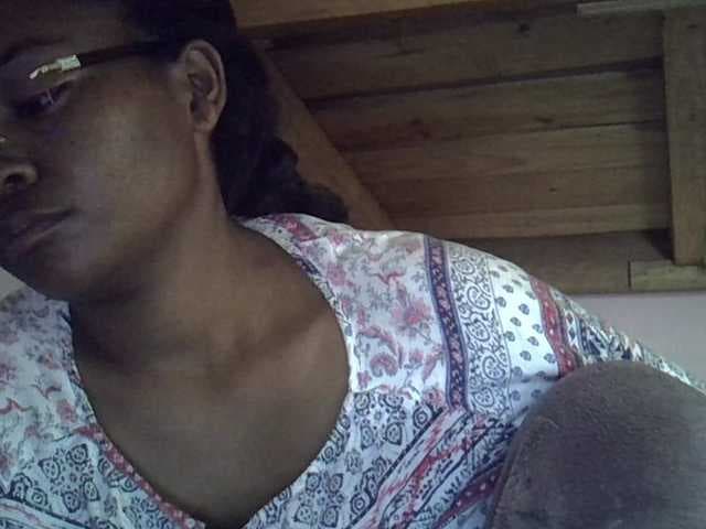 Angelinah75 live cam