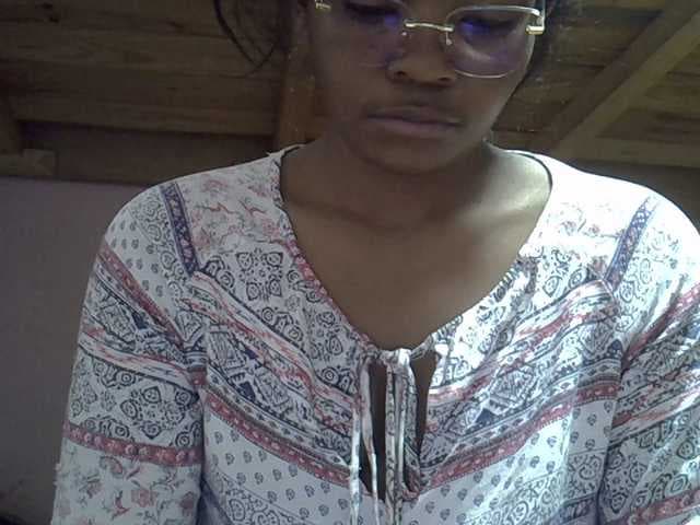 Angelinah75 live cam on BongaCams