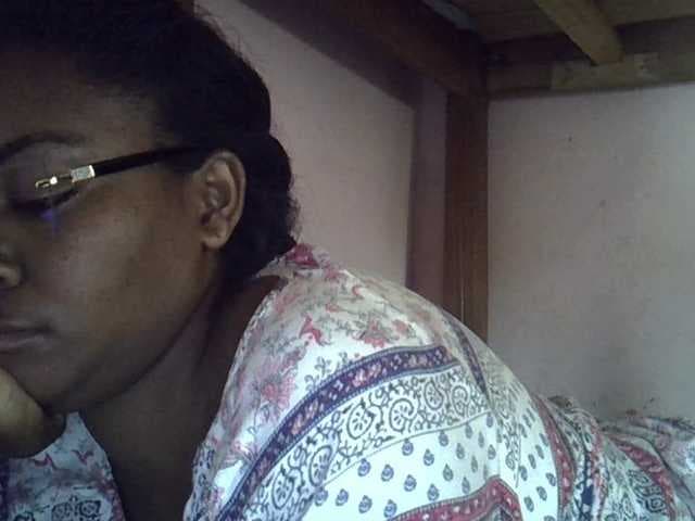 Angelinah75 live cam