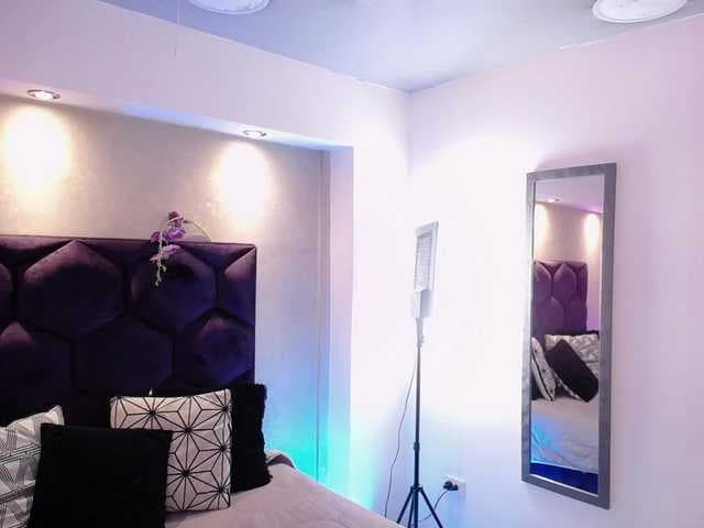 katrinadirtyx live cam on BongaCams