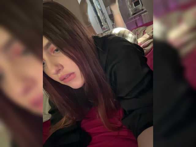 LollaDolly live cam on BongaCams