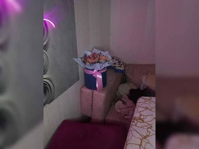 Brunetochkaaa live cam