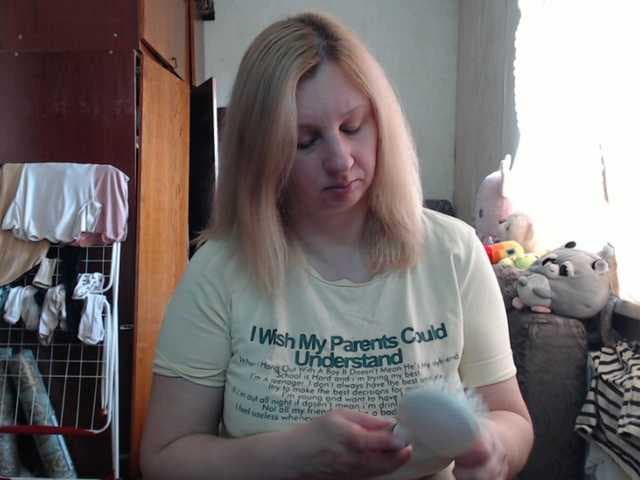 BustyBlondy live cam on BongaCams