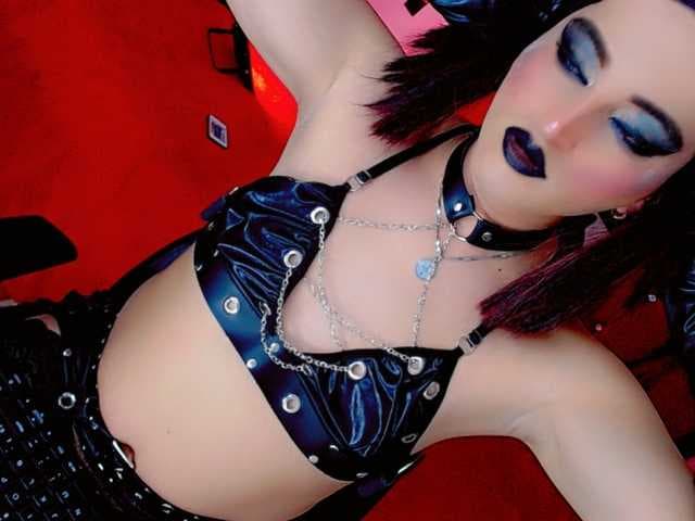 Megansweett1 live cam