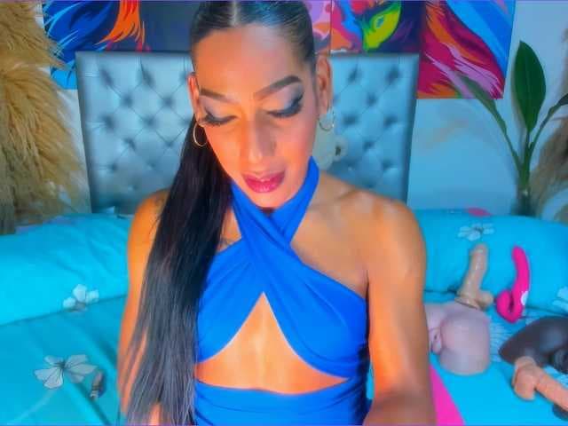 EbonyWilDoll live cam