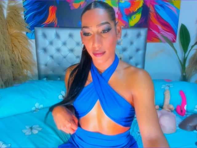 EbonyWilDoll live cam