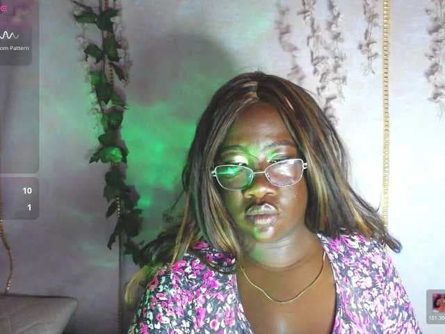 RoosGonzaleX live cam on BongaCams