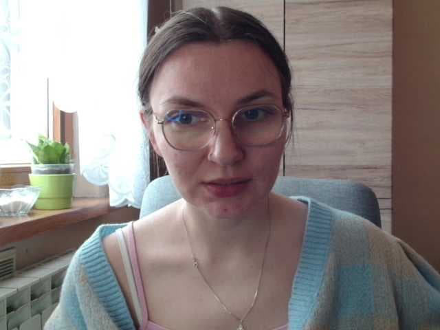 Ellyxcute live cam on BongaCams