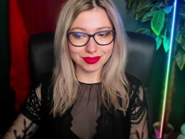 xxHeidiLove live cam on BongaCams