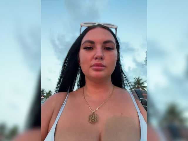 KROSHKA_N live cam on BongaCams