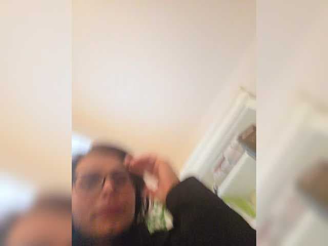 Sophie_Sonne live cam on BongaCams