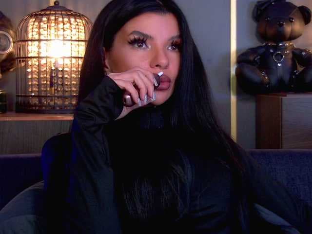 EleniaDevons live cam