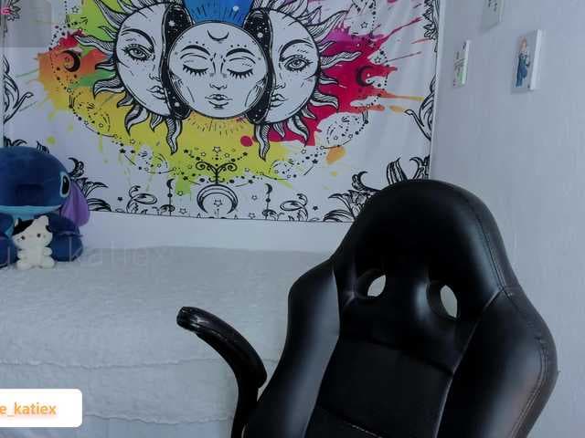 Just-katiex live cam on BongaCams