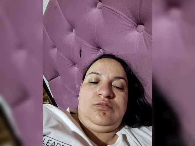 miaabrownn2 live cam