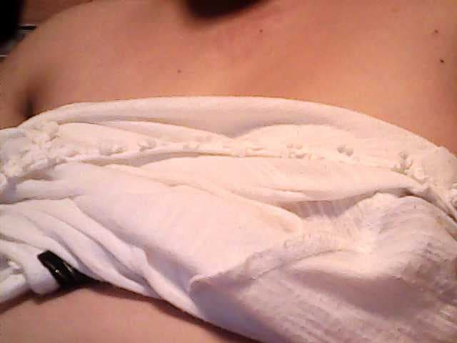 lovelyshantal live cam