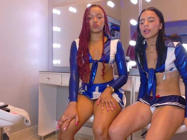 FarianaJulie live cam