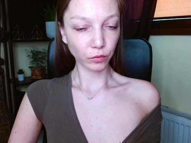 EmillyExtasy live cam