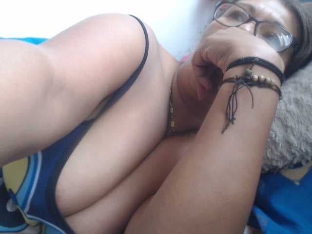 Meganny live cam on BongaCams