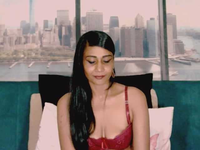 ErroticStarr live cam