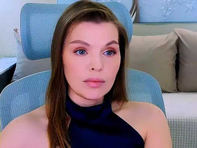 Audreyy live cam on BongaCams