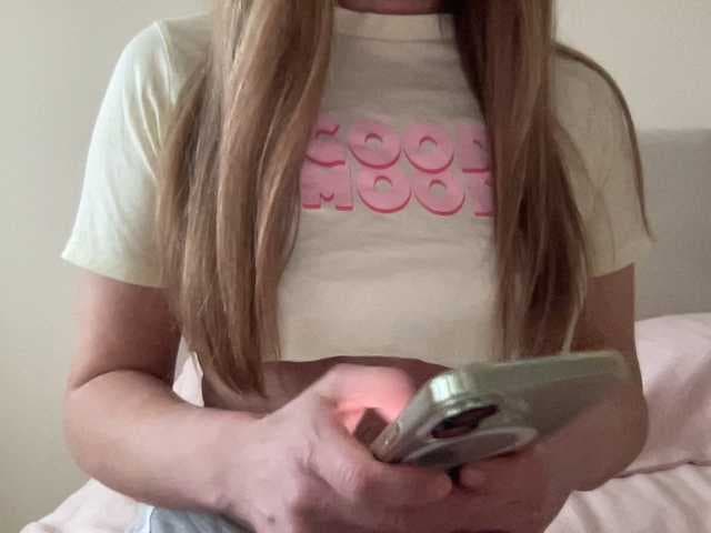 LizaFlower1 live cam