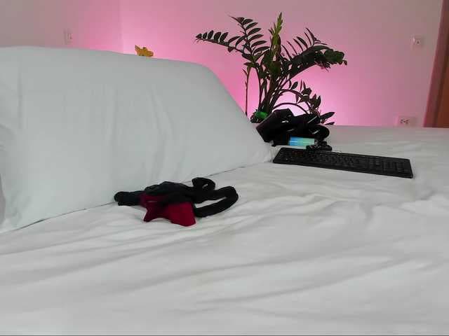 Laranya live cam on BongaCams