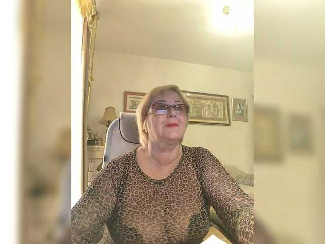 KarinkaSweet live cam