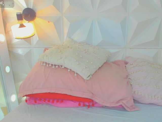 cutelatinaxxx live cam