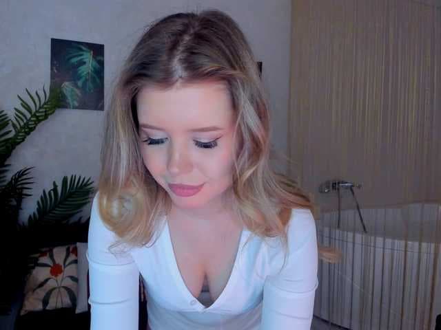 GlamorousGirl live cam