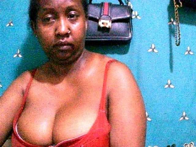 Sylivinaahh live cam