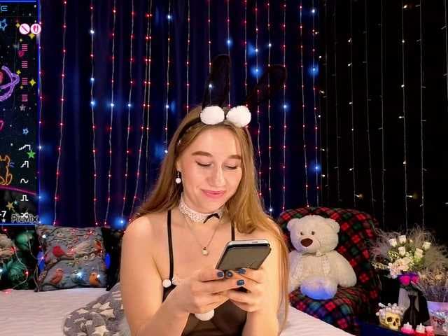 kiskaWEDNESDAY live cam