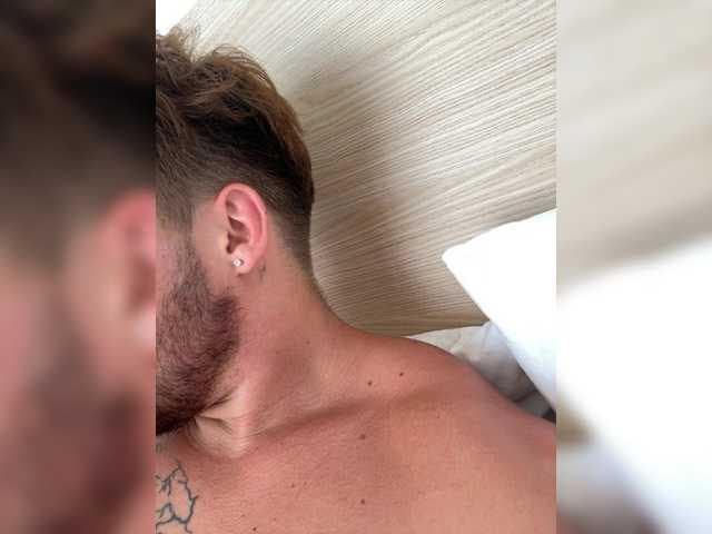 SukubOverlord live cam