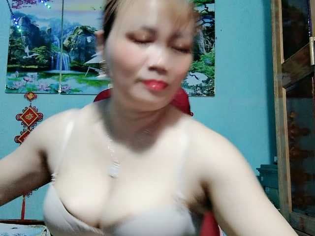 Linhanhsex2k live cam