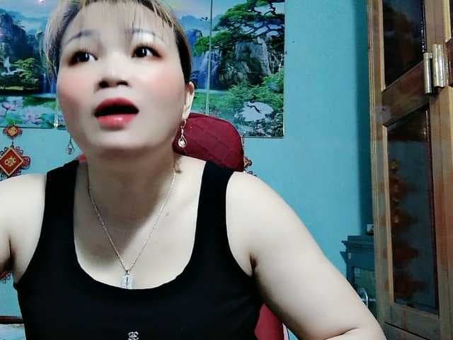 Linhanhsex2k live cam