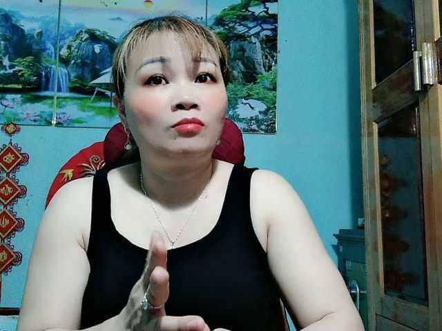 Linhanhsex2k live cam