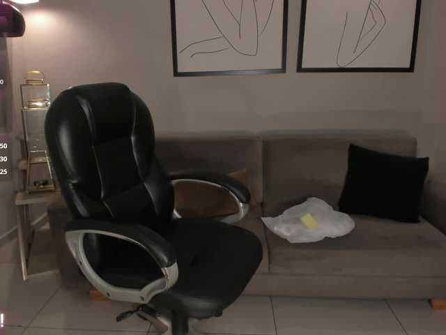 KatieStonne live cam on BongaCams