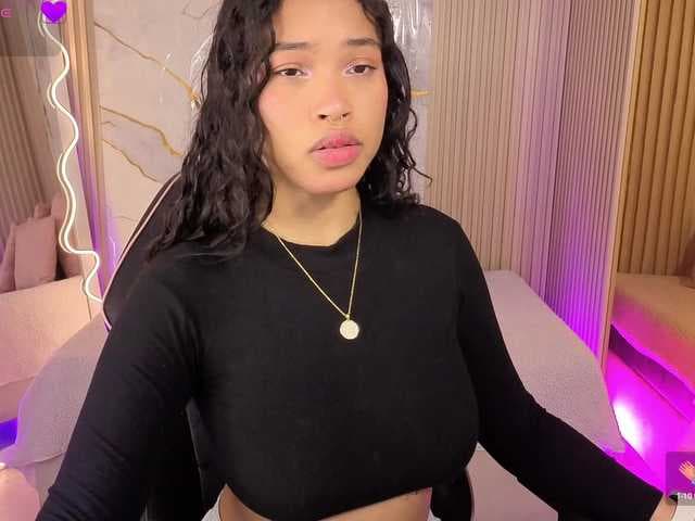 penelope-tay live cam