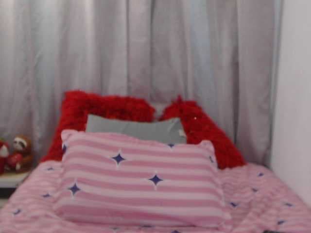 KarlieK live cam on BongaCams