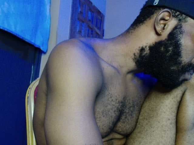 Taak_Diick live cam on BongaCams