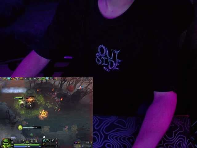 fame live cam on BongaCams