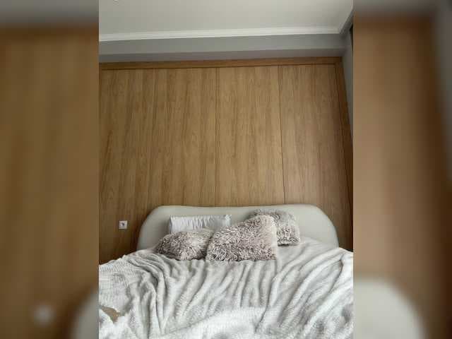 bmw_m8 live cam on BongaCams