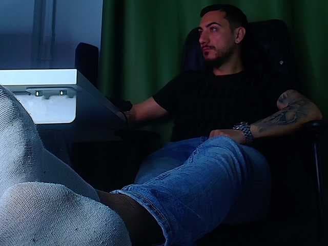 AndrewBanner live cam