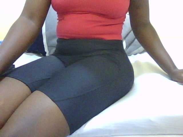 Cute-vee live cam on BongaCams