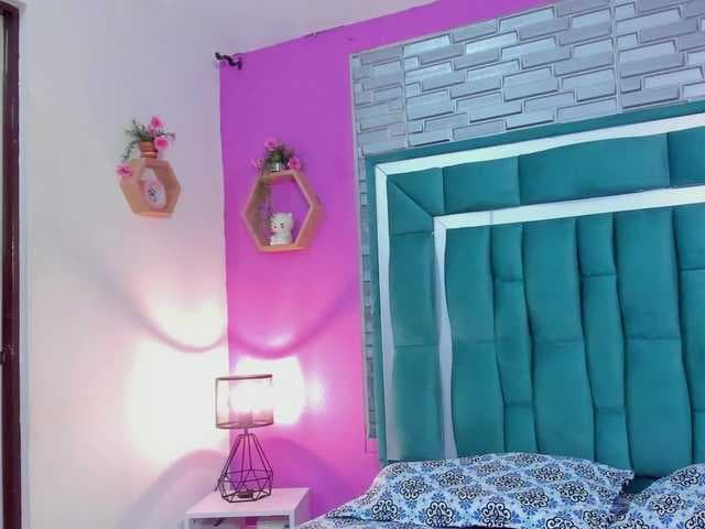 VALERY_ANDERSON live cam