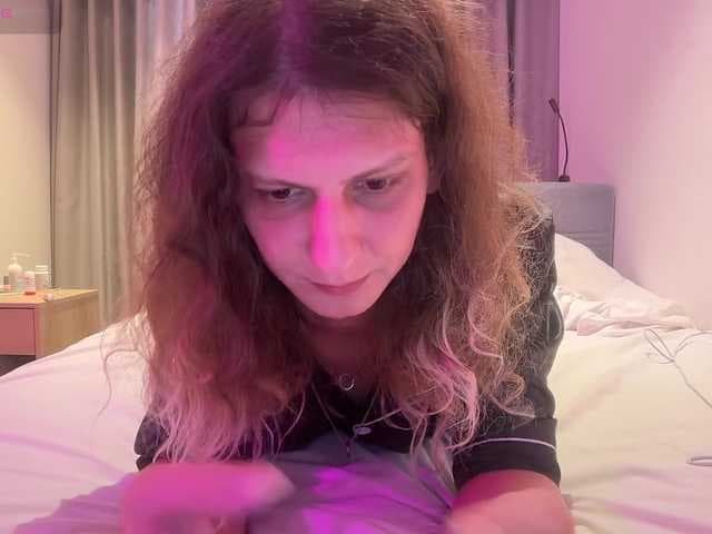 AlicePinkhead live cam on BongaCams