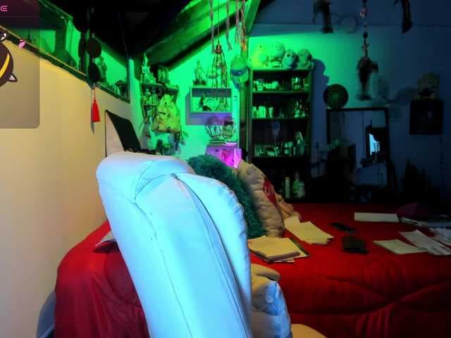 SmilingSalor live cam