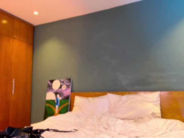 NikaV9ro live cam on BongaCams